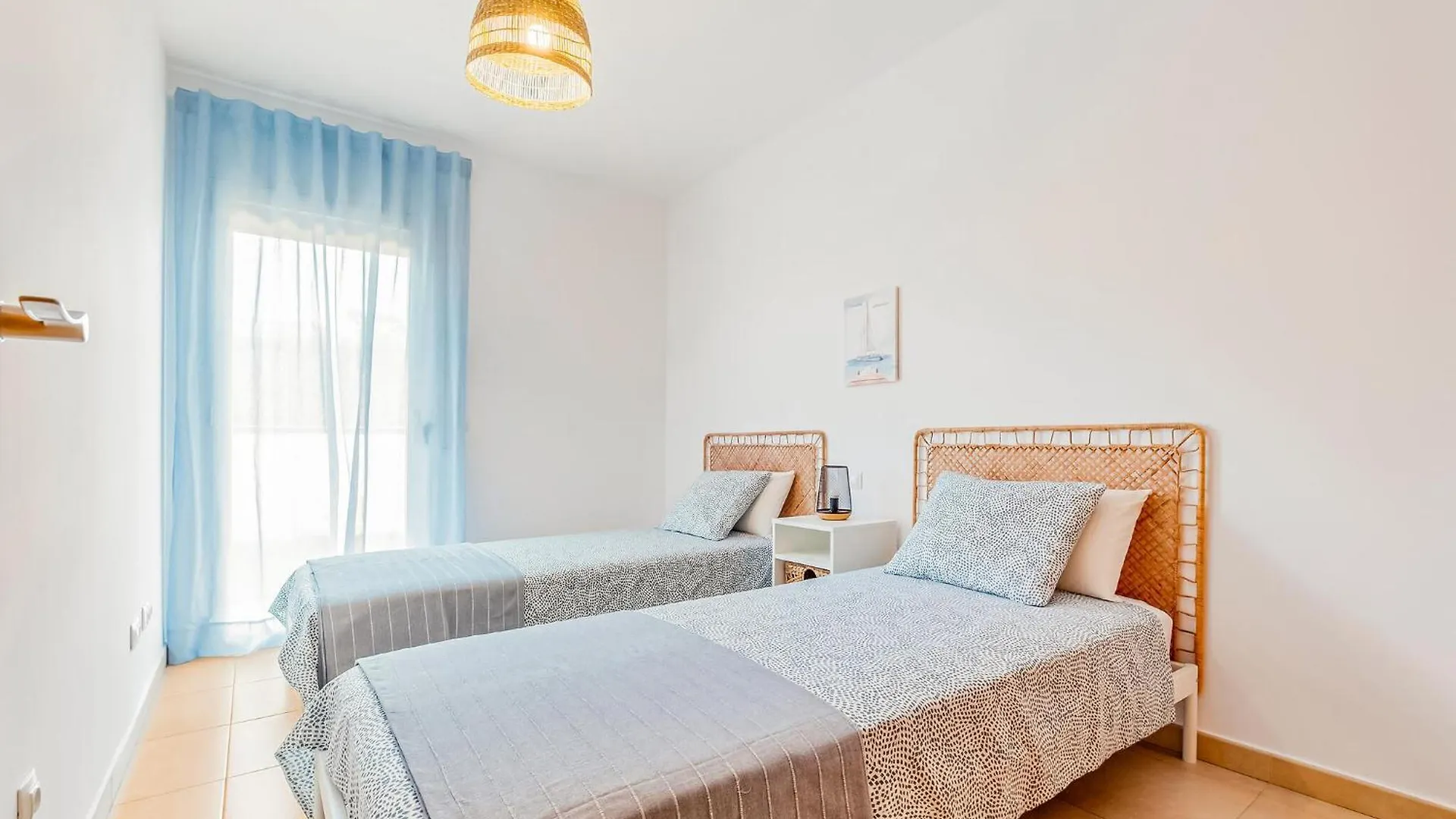Beautiful Apartment In La Rapita With Kitchen Sant Carles De La Rapita