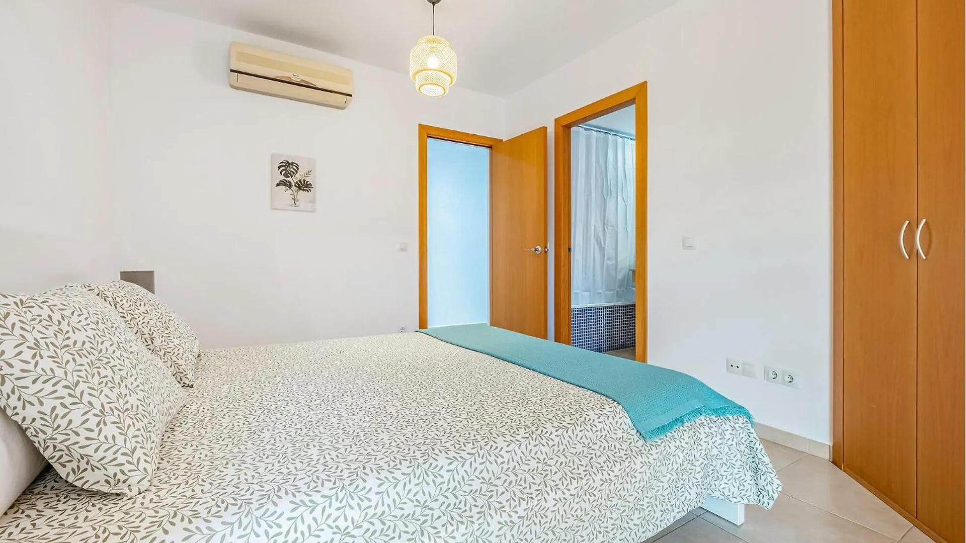 Beautiful Apartment In La Rapita With Kitchen Sant Carles De La Rapita