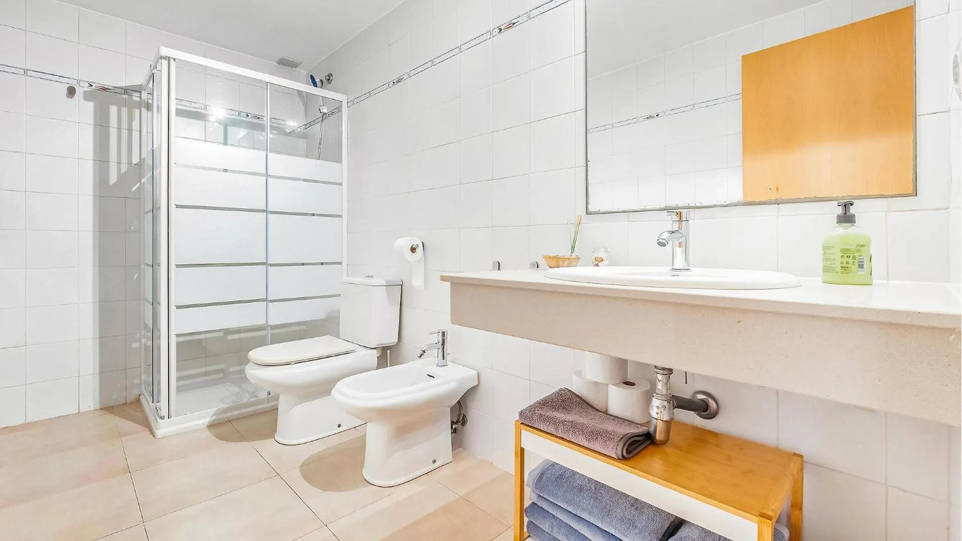 Beautiful Apartment In La Rapita With Kitchen Sant Carles De La Rapita